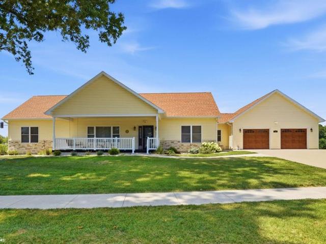 House for sale in Burlington, Iowa