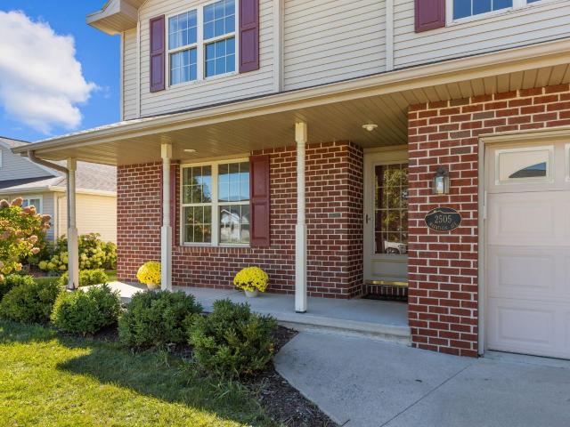 House for sale in Neenah, Winnebago County
