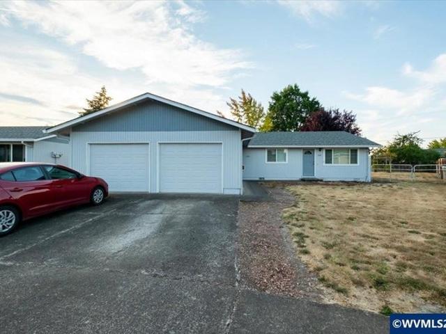 House for sale in Oregonia