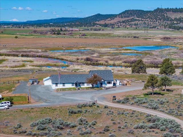 House for sale in Modoc, California