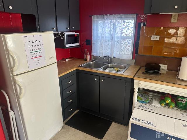 House for sale in Edison, New Jersey