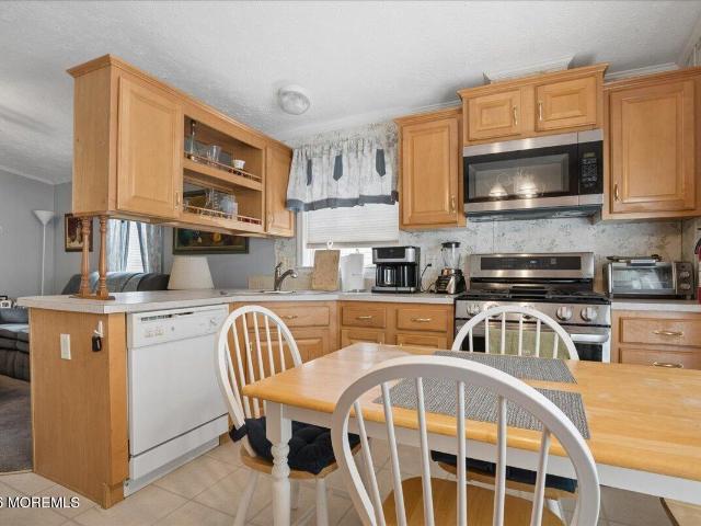 House for sale in Edison, New Jersey