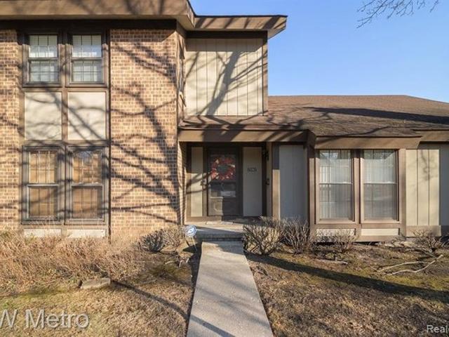 Condo for sale in Southfield, Michigan