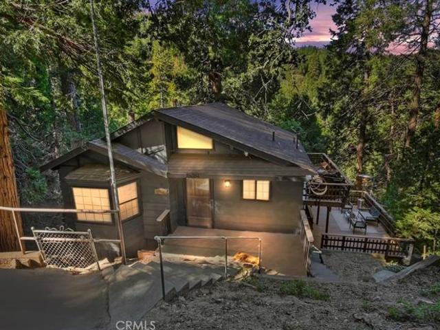 House for sale in Cedarpines Park, California