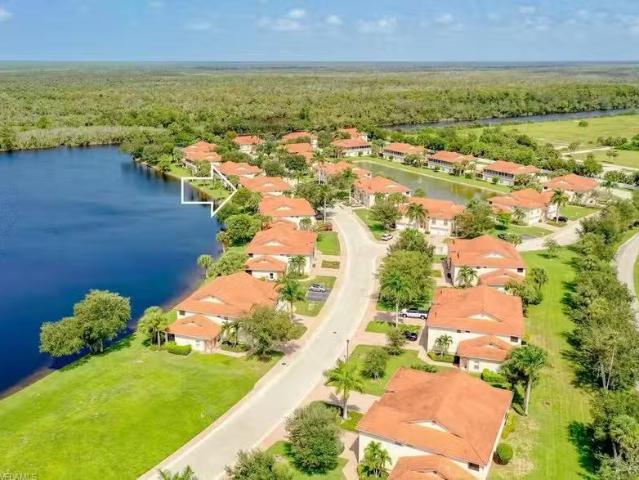 Condo for sale in Naples