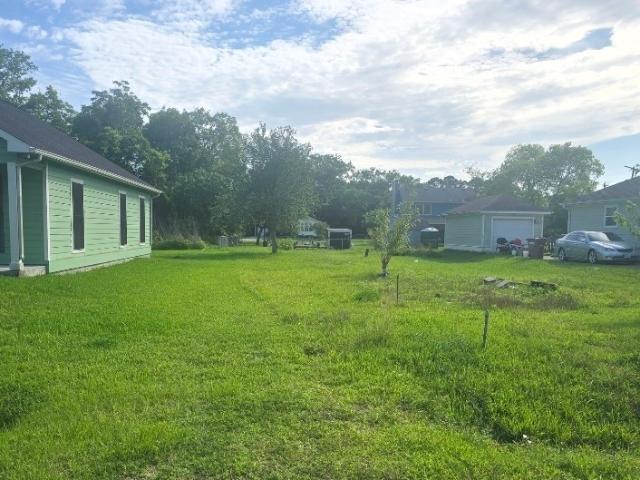 Land for sale in Dickinson, Texas