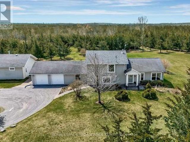 House for sale in Ontario