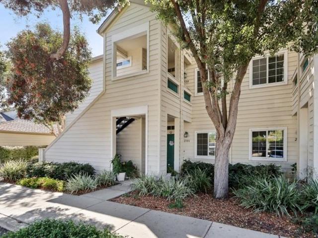 Condo for sale in San Mateo, California