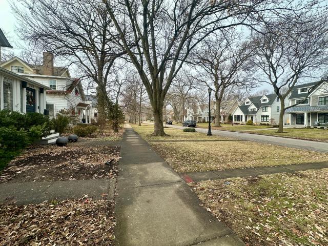 House for sale in Wilmette, Illinois