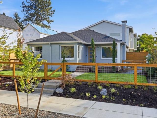 House for sale in Oregonia