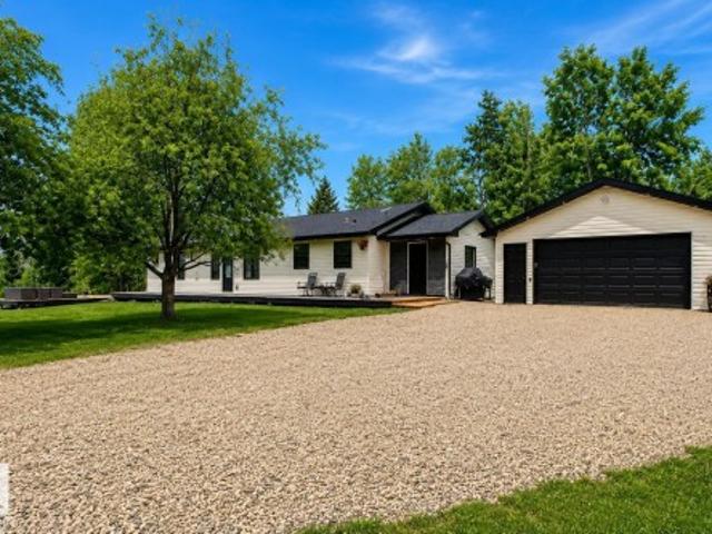 House for sale in Alberta