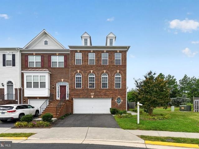 Townhouse for sale in Aldie, Loudoun County