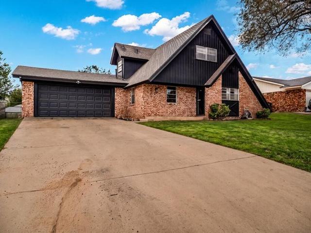 House for sale in Howard, Texas