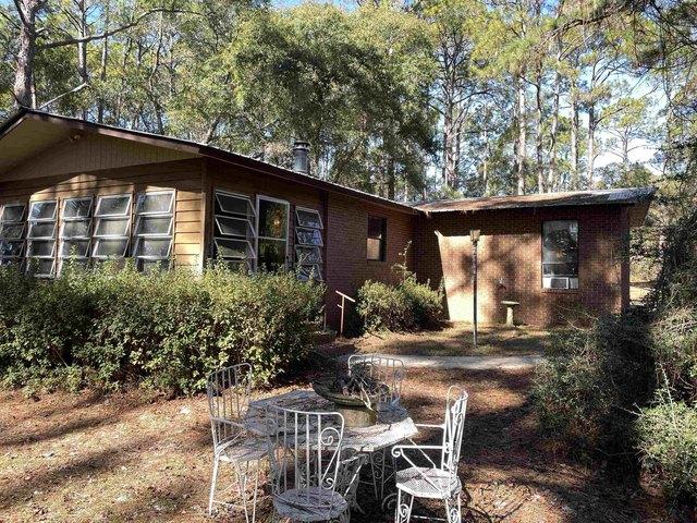 House for sale in Carrabelle, Florida