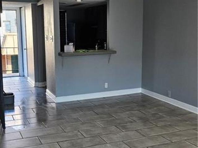 Condo for sale in Metairie, Louisiana