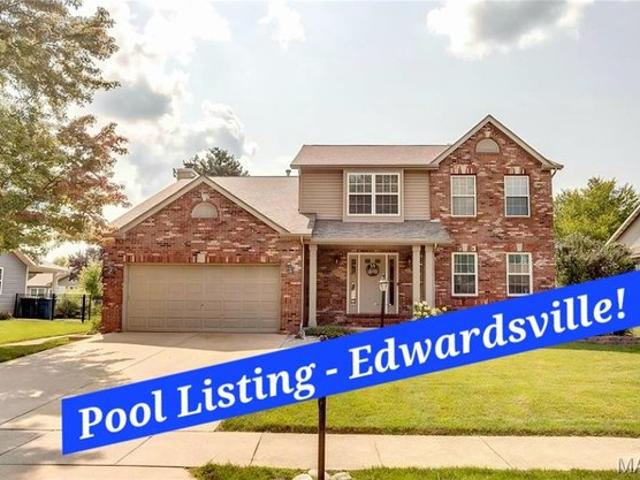 House for sale in Edwardsville, Illinois
