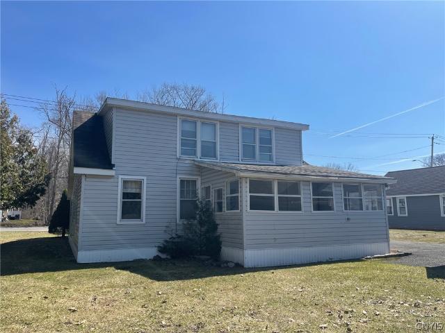 House for sale in Oneida, New York