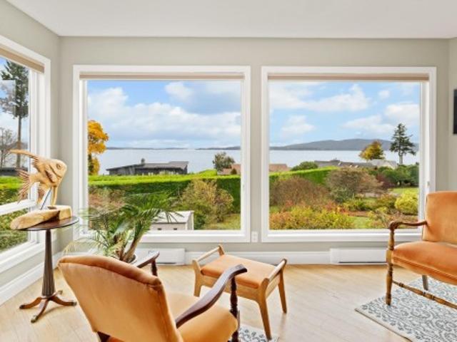 House for sale in Mill Bay, British Columbia