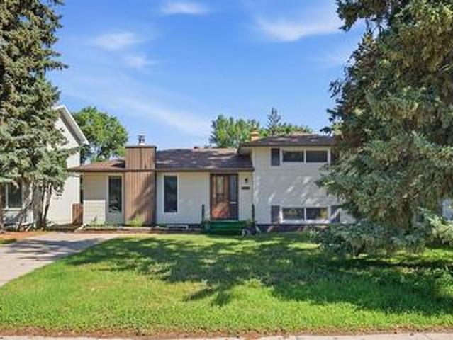 House for sale in Saskatoon, Saskatchewan