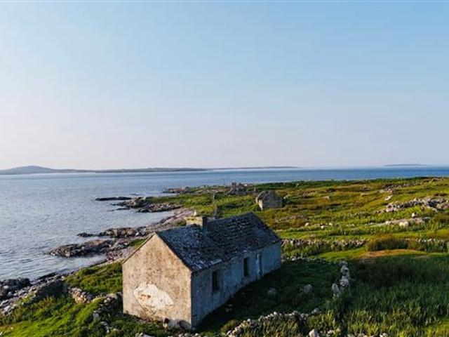 Terraced House for sale in Roundstone, Connacht