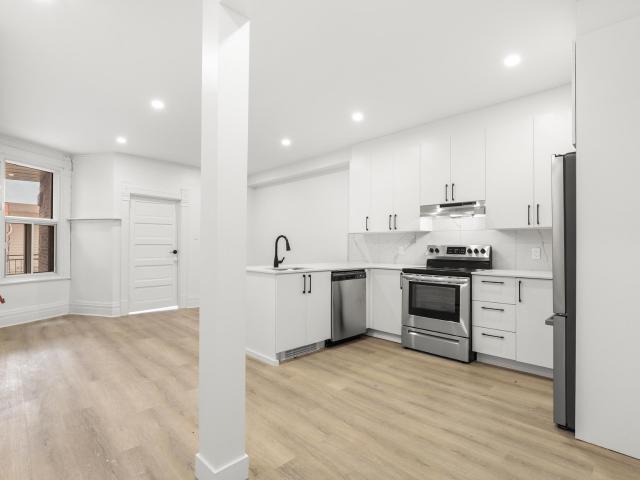 Apartment for rent in St. Leonard's, Quebec