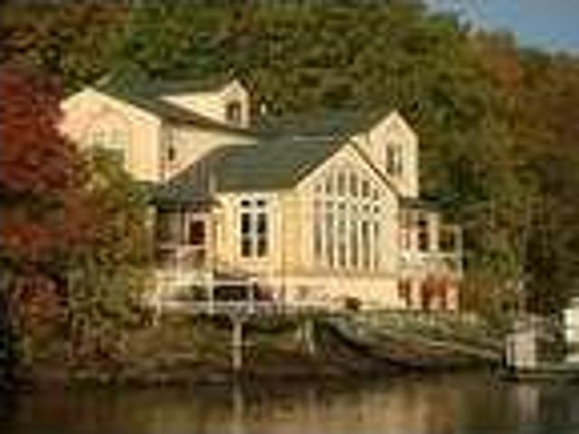 House for rent in Sunrise Beach, Missouri