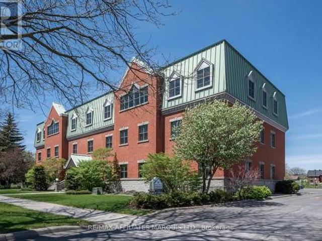 Commercial for rent in Cornwall, Ontario