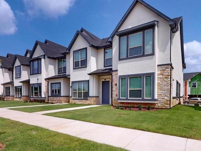Townhouse for rent in Frisco