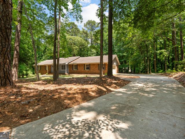 House for sale in Fayetteville, Georgia