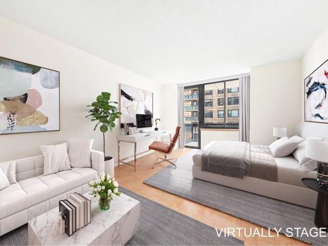 Condo for sale in Arverne, New York