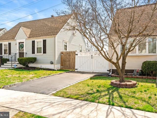Property for sale in Crosswicks, New Jersey