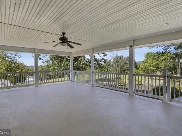 House for sale in Ridgeley, West Virginia