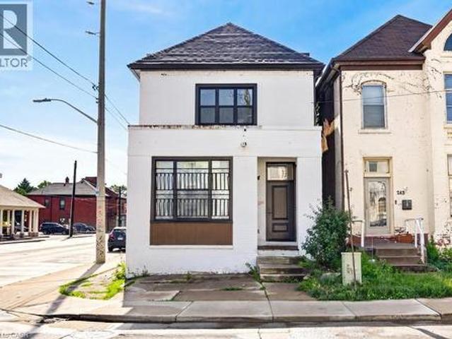 House for rent in Ancaster, Ontario