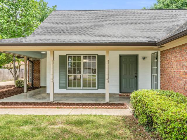 House for sale in Caledonia, Mississippi