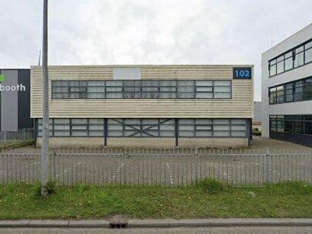 Bedrijfspand te huur in Zaandam, Noord Holland