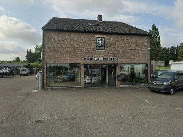 Bureau vente à Hakendover, Tienen