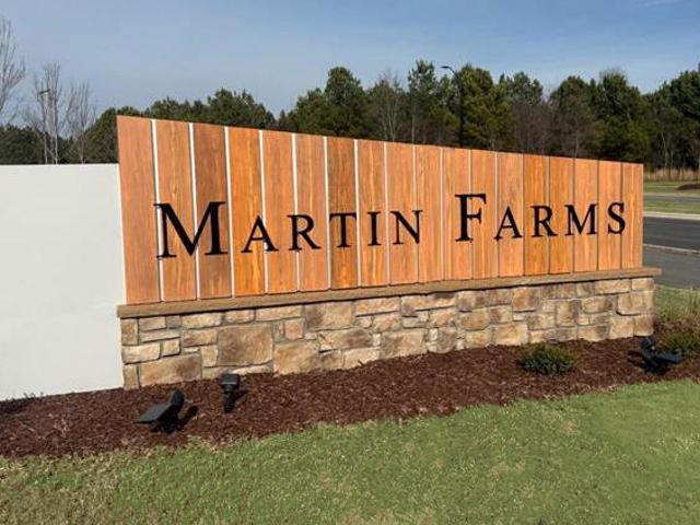 Townhouse for sale in Aberdeen, North Carolina