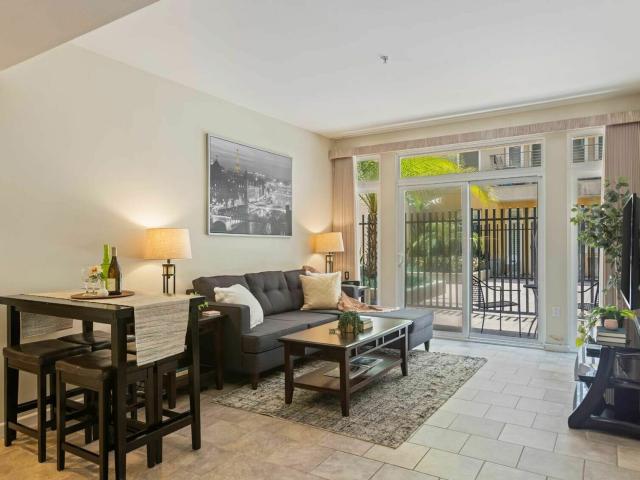 Condo for sale in Burbank
