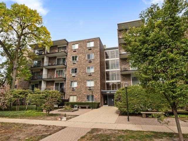 Condo for sale in Evanston, Illinois