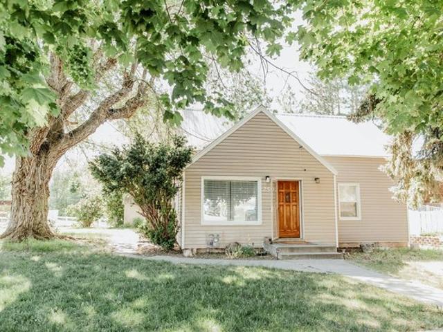 House for sale in Cache, Utah