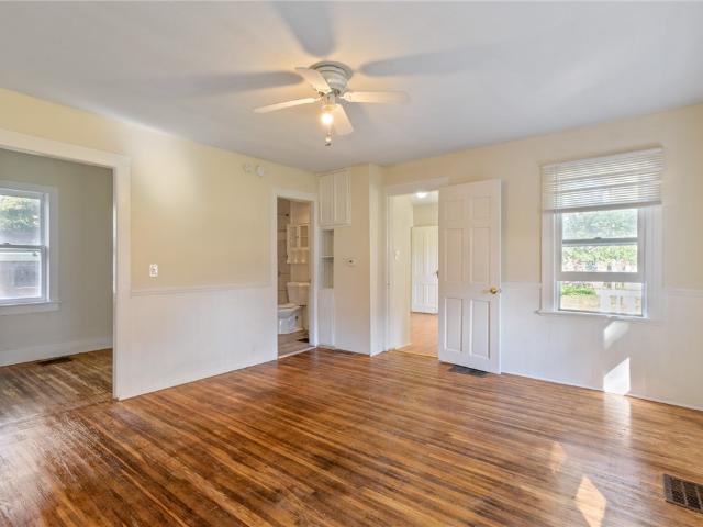 Property for rent in Oak Hill, New York