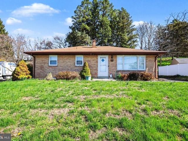 House for sale in Cumberland, Pennsylvania