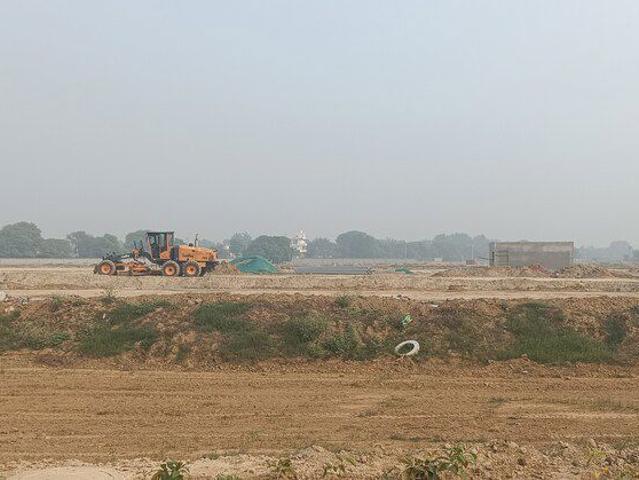 Land for sale in Hariana