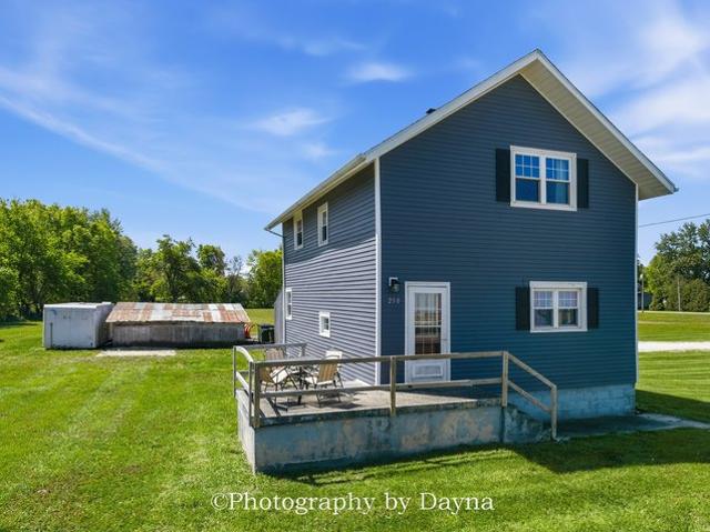 House for sale in Sheldon, Illinois