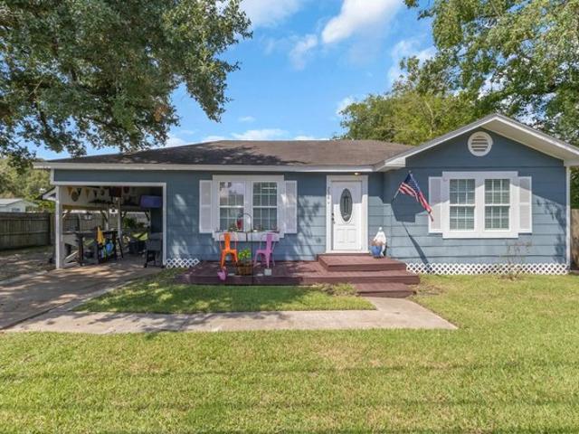 House for sale in Sour Lake, Texas