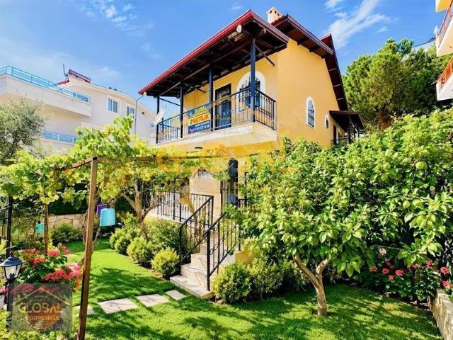 Çukuraltı Mahallesi, Menderes içerisinde satılık Villa