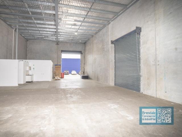 Warehouse for rent in Toombul, Queensland