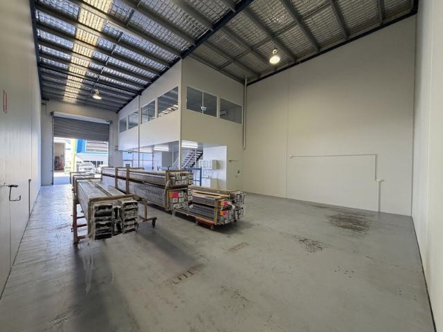 Warehouse for rent in Fernbrook, Queensland