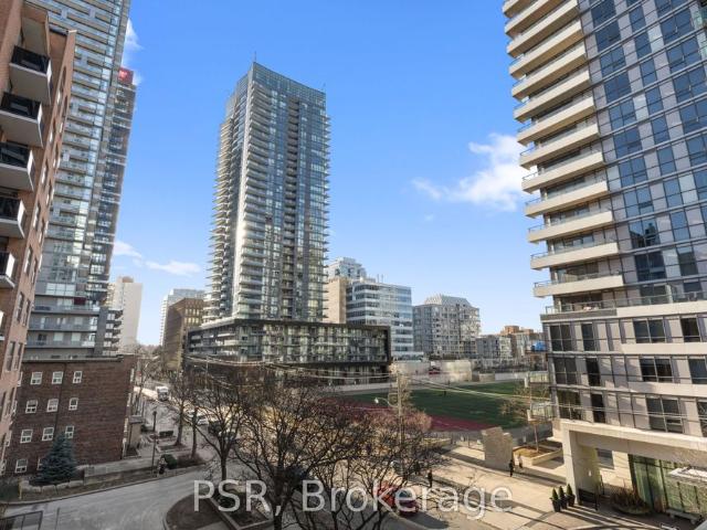 House for rent in Toronto—St. Paul's, Toronto