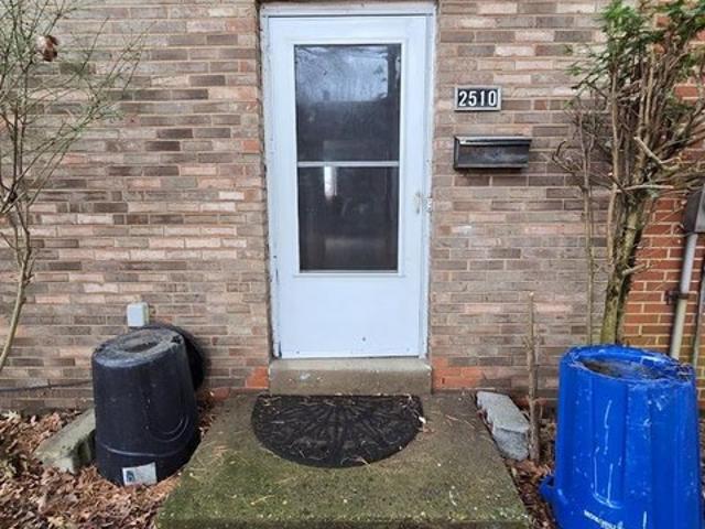 Townhouse for sale in Pittsburg, Pennsylvania